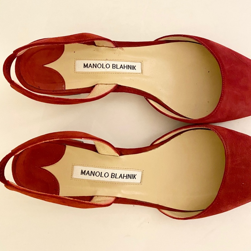 Manolo Blahnik ‘Aspro’ Suede Slingback Pumps - Picture 8 of 11